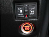 当店ではスポーツグレードや人気車種・上級グレードを主に仕入れ強化しております!中古車でお買い得感あるお車展示中となっておりますのでお客様のご来店、お見積もり依頼お待ちしております。