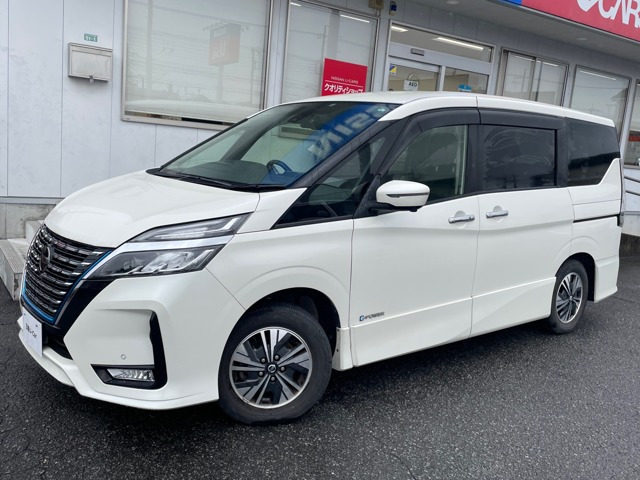 セレナ 1.2 e-POWER ハイウェイスター V 