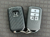 【 スマートキー・プッシュスタート 】鍵を挿さずにポケットに入れたまま鍵の開閉、エンジンの始動まで行えます。