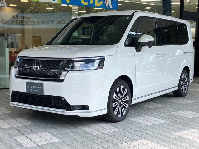 ステップワゴン  2.0 e:HEV スパーダ プレミアムライン