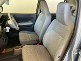 フロントシートです。ゆったり運転ができます。長距離ドライブもラクラク♪♪
