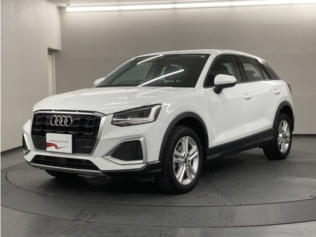 Q2 35 TFSI アドバンスド 