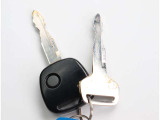 当店ではスポーツグレードや人気車種・上級グレードを主に仕入れ強化しております!中古車でお買い得感あるお車展示中となっておりますのでお客様のご来店、お見積もり依頼お待ちしております。
