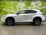 NX 200t Fスポーツ 