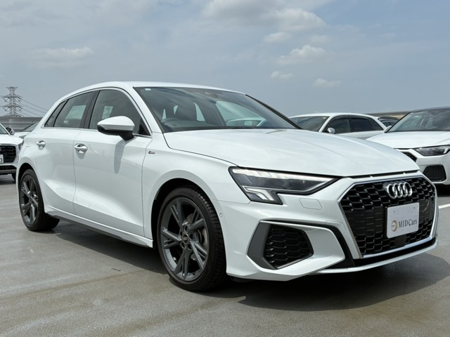 A3スポーツバック 30 TFSI Sライン 