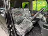 運転席シート廻りは使用感も少なく、良好な状態となっています。丁寧に使われていたことがよくわかりますね。