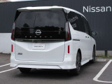 セレナ 2.0 ハイウェイスター V 
