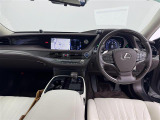LS 500h バージョンL 4WD 本革シート