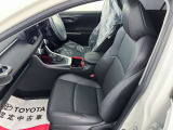 足元がゆったりできる広さで、長時間座っていても疲れにくそうですね。