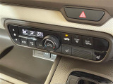 【オートエアコン】車内温度を感知して自動で温度調整をしてくれるのでいつでも快適な車内空間を創り上げます!