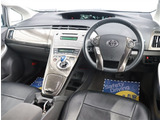 当店では中古車でも残価設定型ローンで乗れます。また当店ではご購入のお車(ガソリン国産車)全て次回お乗り換えまでオイル交換無料となります。