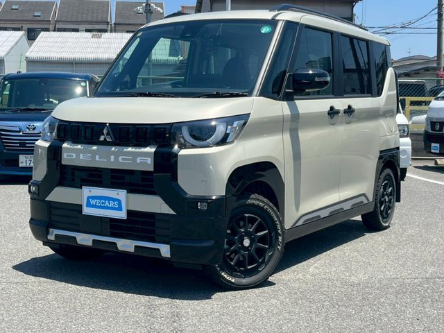 デリカミニ T プレミアム 4WD 
