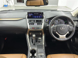 NX 300h バージョンL 本革シート 修復歴無し