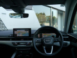 Audiのインテリアはエクステリア同様、優れたデザイン性とクオリティ、そして機能性を兼ね備えております。