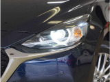 【LEDヘッドライト】省電力で長寿命の明るく運転しやすいLEDヘッドランプです。明るく照らすので暗い夜道からお客様を守ってくれます。お近くの広島マツダまでお越しください。