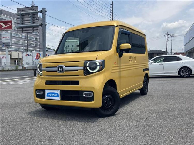 N-VAN +スタイル ファン 4WD 