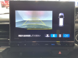 バックでの車庫入れも安心です! リアカメラが付いているバックモニター付のナビを装備しております。バンパーについているソナーや、操作線もついており距離感も画面から確認できます。