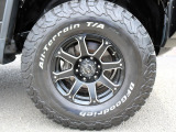 TGS16インチAWにBFグットリッチ285/75R16の組み合わせ!ホイールのサイズを小さくし外形の大きいタイヤを履くとよりマッシブな足回りになります♪