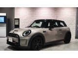 MINI NEXT周南では良質、安心のMINIを多数取り揃えております。在庫にないお車もお問い合わせいただければ可能な限りご紹介させていただきます。遠慮なくお問い合わせください。