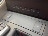 【シートヒーター】寒い日に重宝するシートヒーター!エアコンより早く温まってくれるので寒がりの人も安心ですね♪エアコンの温風は乾燥するから苦手、という方にもをおすすめです。