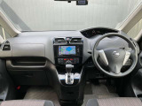セレナ 2.0 ハイウェイスター S-HYBRID 