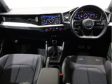 A1スポーツバック 25 TFSI Sライン 