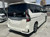 セレナ 2.0 ハイウェイスター V 