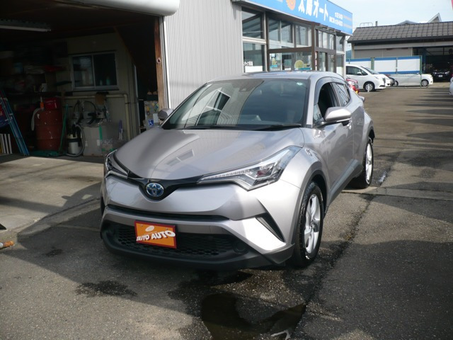 C-HR ハイブリッド 1.8 S LED パッケージ