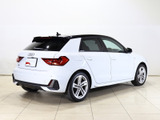 A1スポーツバック 25 TFSI Sライン 