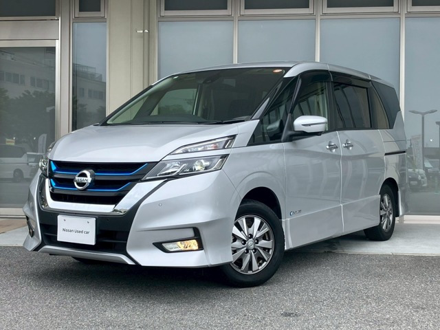セレナ 1.2 e-POWER ハイウェイスター V 