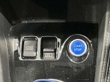 ドライブモードの切り替えスイッチやEVモードなどに切り替えが可能なスイッチが着いています。