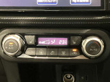 オートエアコンで快適な温度でお過ごしいただけます。ヒーターシート付です♪