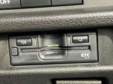 ETC車載器もビルトインタイプで取り付けられておりますので、高速道路の料金所をストレスなく通過して頂けます♪最近ではマストのアイテムですね!