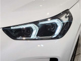 BMWのオートライトは積極的にライトをつけることにより、自車の存在を周囲に向けアピールいたします。それは安全性への配慮でもあります。