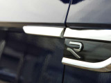 【フォルクスワーゲン認定中古車】 メーカー指定の厳しい選定基準をクリアしたお車を、時間をかけ丁寧に仕上げてお届け致します。全国対応の認定中古車保証が付帯されますので、県外の方も安心です。