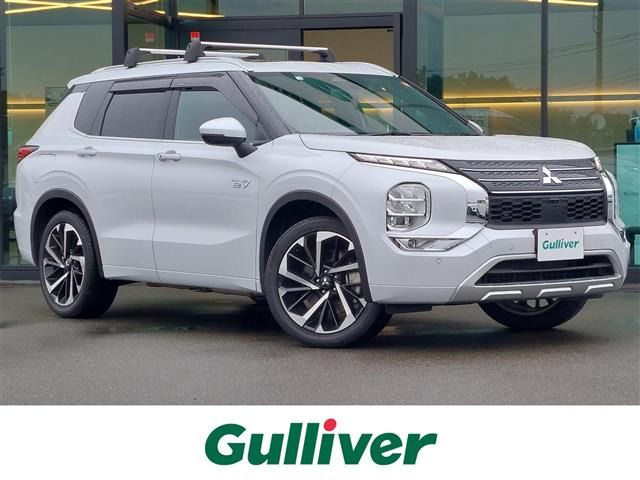 アウトランダー PHEV 2.4 P 4WD サンルーフ