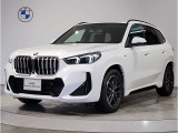 【BMWの伝統】BMWのお車は、“駆け抜ける歓び”を意識し、走行の安定性とコーナリングの良さを追求し、思い通りにハンドルの操作可能です。