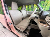 運転席シート廻りは使用感も少なく、良好な状態となっています。丁寧に使われていたことがよくわかりますね。