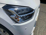 整備工場併設のダイハツ直営店舗なので、納車後の点検、車検も安心してお任せください。