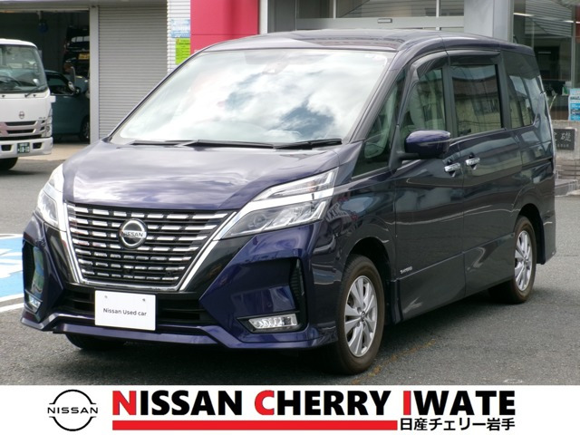 セレナ 2.0 ハイウェイスター V 4WD 