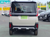 当社は法定費用と車両外諸費用を含んだ総額表示点です。ヤフ-の中古車サイトをご覧の方は(メ-ル見積もり・在庫を確認する)のボタンを押して総額表示の金額を確認して下さい。総額には(車検)整備代税金含みます