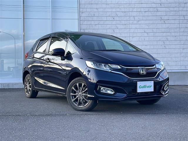 フィット 1.5 ハイブリッド L ホンダセンシング 4WD 修復歴無し
