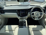 V60 ウルトラ T6  AWD プラグインハイブリッド 4WD 