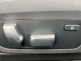 BMW専門のメカニックが、100項目にも上るポイントを徹底的にチェック。交換基準に達した部品があれば、弊社負担にて交換後、お客様へご納車致します。