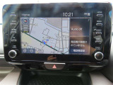 (8インチディスプレイオーディオ)スマホと車をつなぐことで色々なサービスを楽しめます。