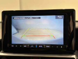 バックカメラが連動しているので後方の安全もナビゲーションのモニターを通じて確認できます♪
