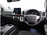 当店では中古車でも残価設定型ローンで乗れます。また当店ではご購入のお車(ガソリン国産車)全て次回お乗り換えまでオイル交換無料となります。