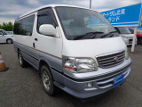 ハイエース 3.0 スーパーカスタムG トリプルムーンルーフ ディーゼル 4WD 