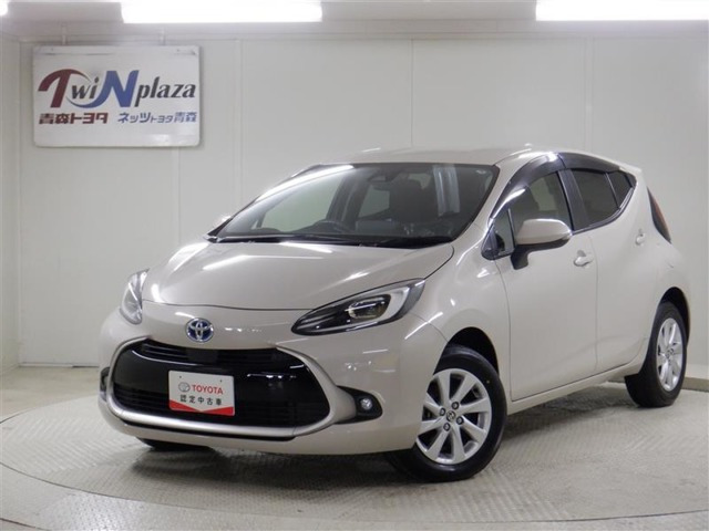 アクア  1.5 Z E-Four 4WD