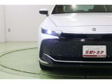 Bi-BeamLEDヘッドランプです。LEDクリアランスランプはセンターランプ点灯機能&おむかえ照明機能付。LEDフロントターンランプも備えています。フルLEDが良好な視界をもたらします。